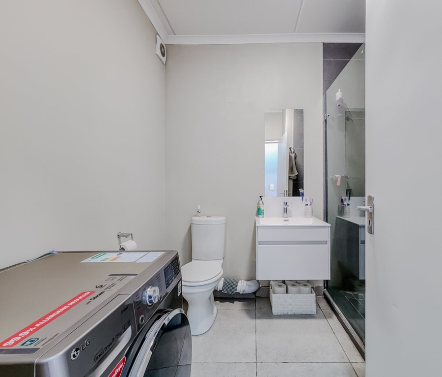 2 Bedroom Property for Sale in Protea Heights Western Cape